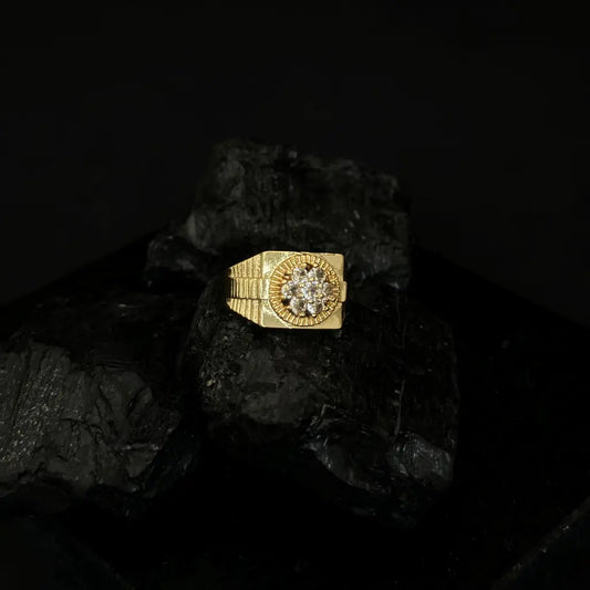 Anillo para Hombre De Frente Estriado con Flor Cristal + Envio Gratis