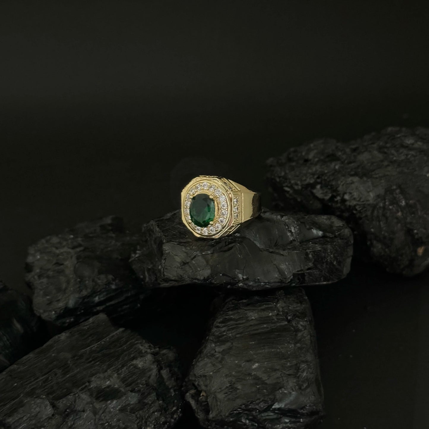 Anillo De Caballero De Cristales Blancos Y Verdes + Envío Gratis